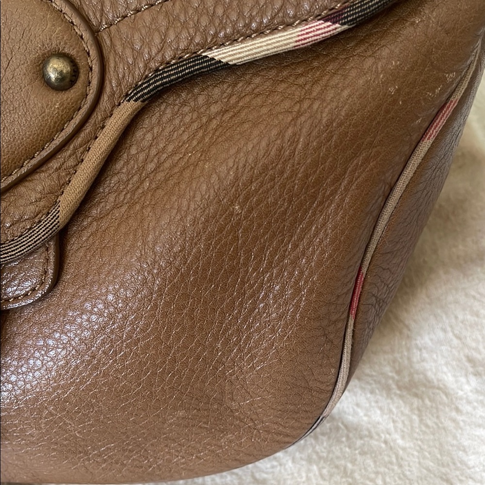 Burberry Tan Leather Women's Bag - Picture 4 of 12